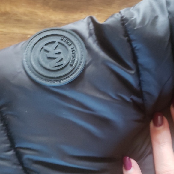 Michael Kors youth 8 black jacket - Picture 4 of 9